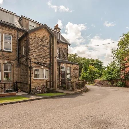 Apartment A Hidden Gem - Summer Bliss Near Roundhay Park - Pass The Keys *