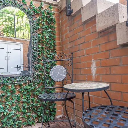 A Hidden Gem - Summer Bliss Near Roundhay Park - Pass The Keys Leeds (West Yorkshire)