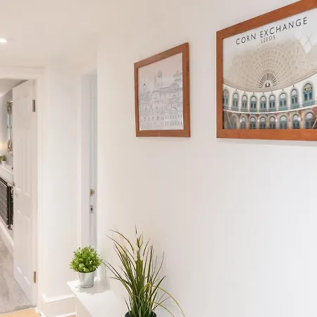 A Hidden Gem - Summer Bliss Near Roundhay Park - Pass The Keys Leeds (West Yorkshire)