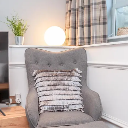 A Hidden Gem - Summer Bliss Near Roundhay Park - Pass The Keys *