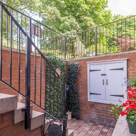 公寓 A Hidden Gem - Summer Bliss Near Roundhay Park - Pass The Keys 利兹