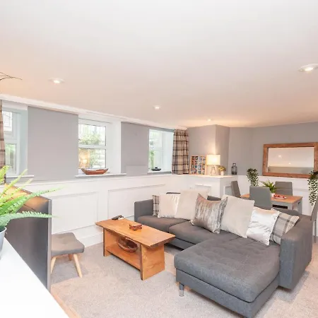 A Hidden Gem - Summer Bliss Near Roundhay Park - Pass The Keys Leeds (West Yorkshire)