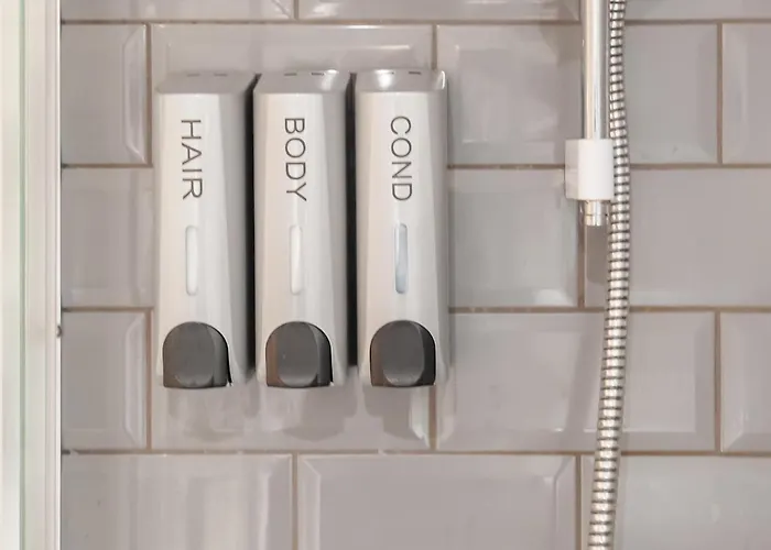 A Hidden Gem - Summer Bliss Near Roundhay Park - Pass The Keys Appartamento *