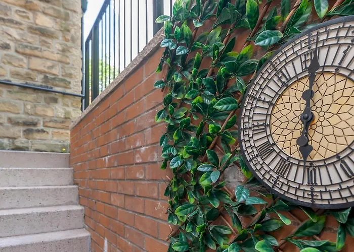 A Hidden Gem - Summer Bliss Near Roundhay Park - Pass The Keys Leeds (West Yorkshire)