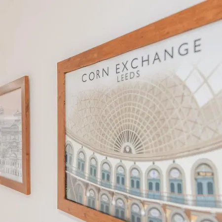 A Hidden Gem - Summer Bliss Near Roundhay Park - Pass The Keys