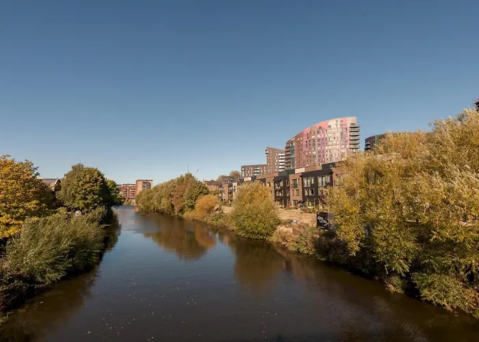 A Hidden Gem - Summer Bliss Near Roundhay Park - Pass The Keys Appartement Leeds (West Yorkshire)