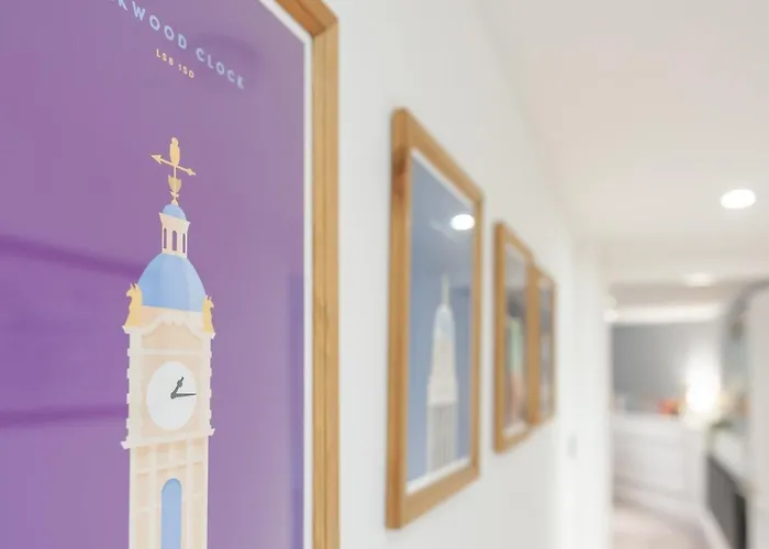 A Hidden Gem - Summer Bliss Near Roundhay Park - Pass The Keys * Leeds (West Yorkshire)