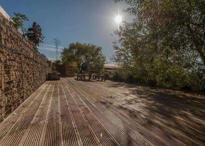 A Hidden Gem - Summer Bliss Near Roundhay Park - Pass The Keys Appartement *